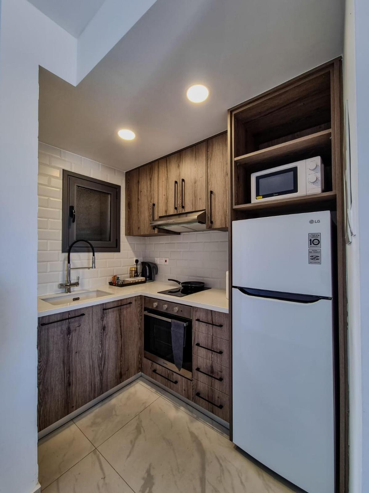 Apartment Lavi La 2b, Sea Breeze, *