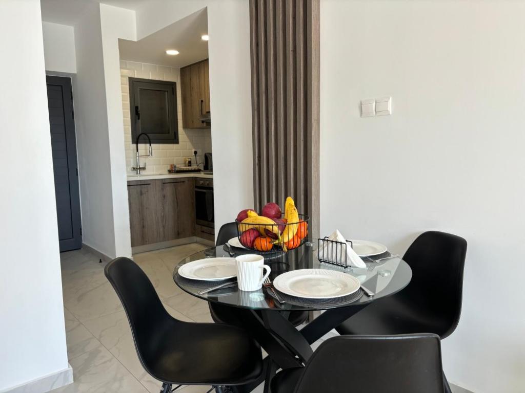 Lavi La 2b, Sea Breeze, Apartment