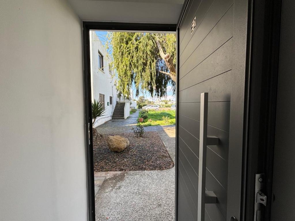 Apartment Lavi La 2b, Sea Breeze,